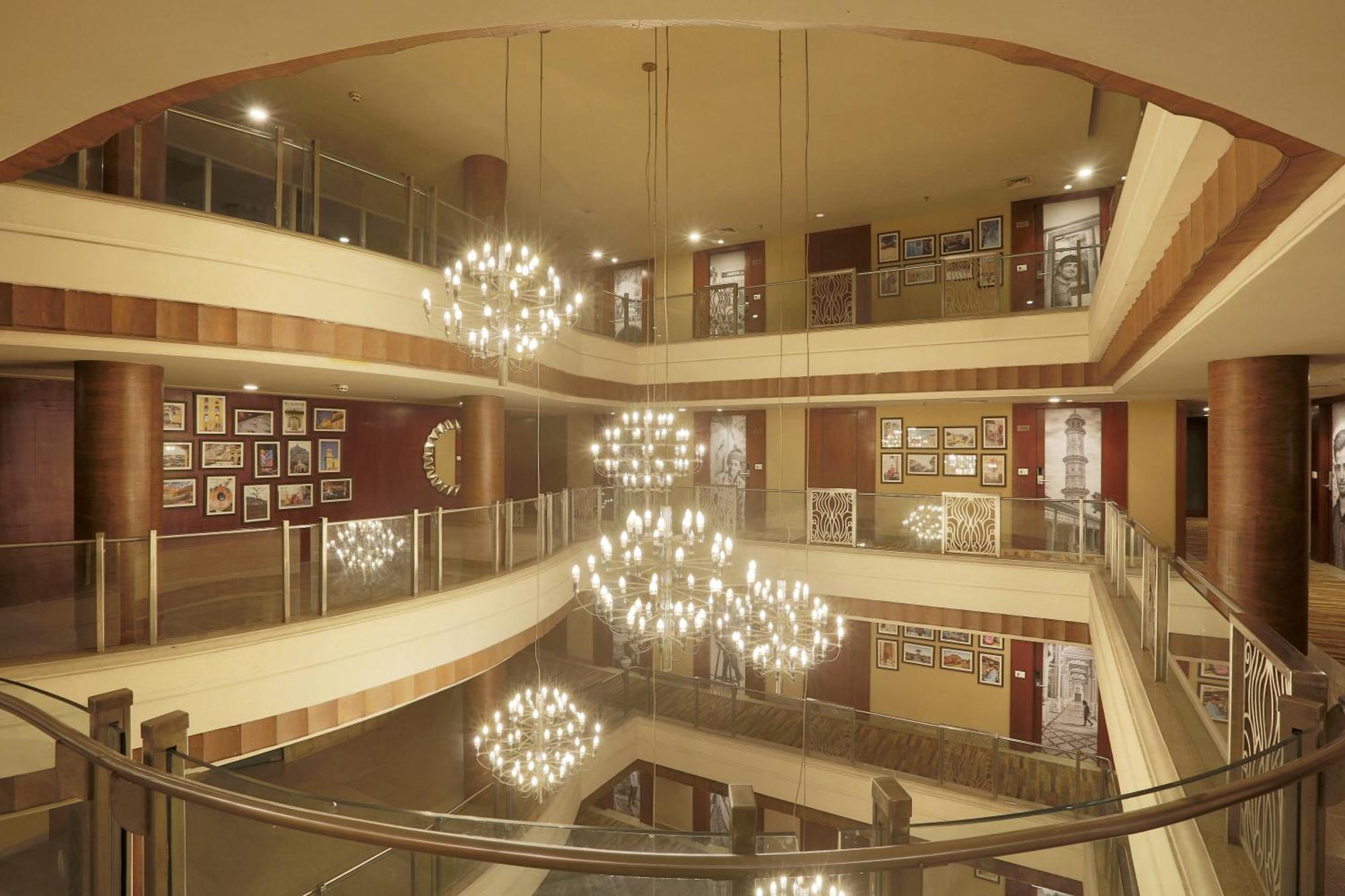 เวสตา อินเตอร์เนชั่นแนล Hotel ชัยปุระ ภายนอก รูปภาพ