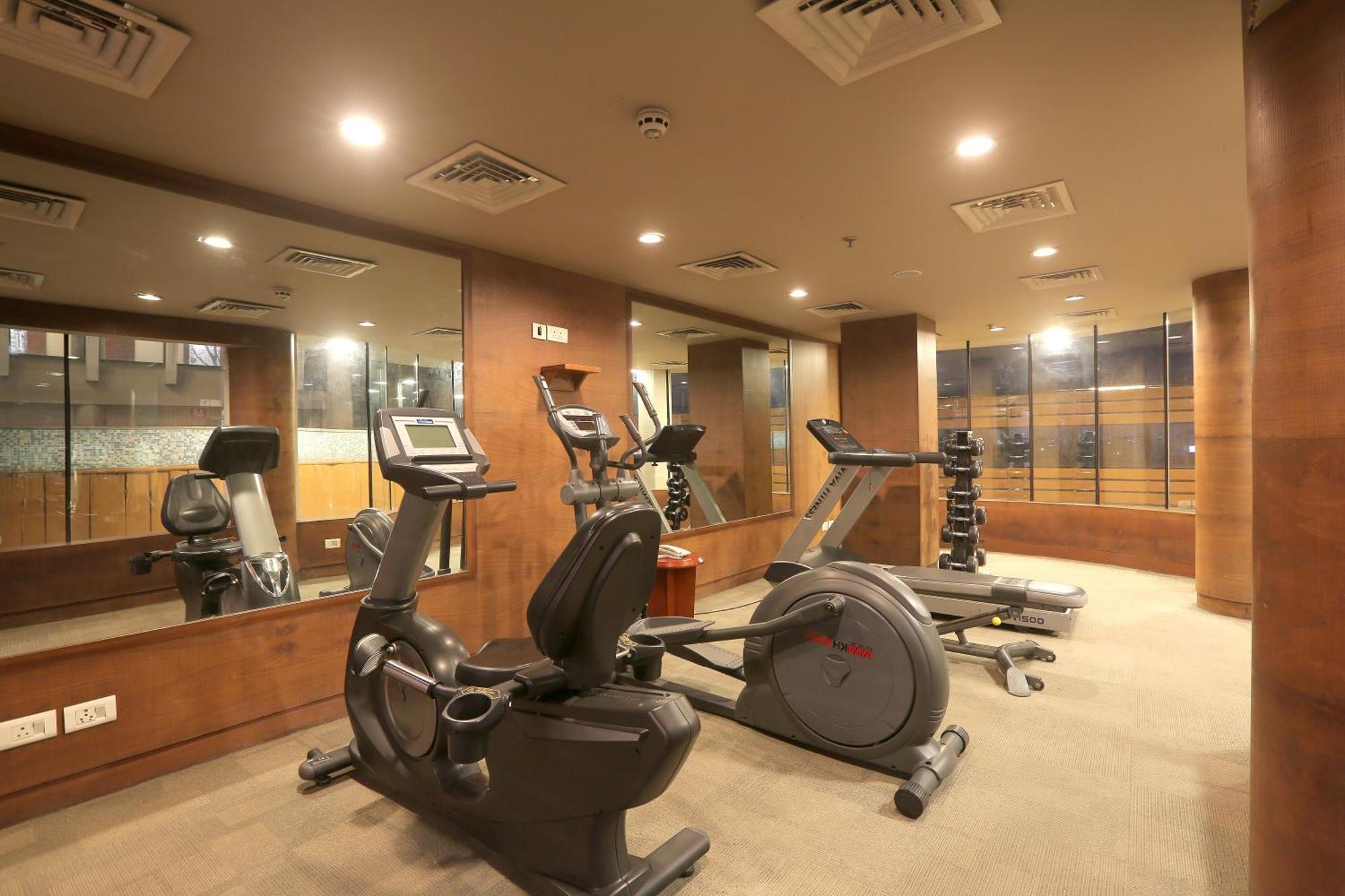 เวสตา อินเตอร์เนชั่นแนล Hotel ชัยปุระ ภายนอก รูปภาพ